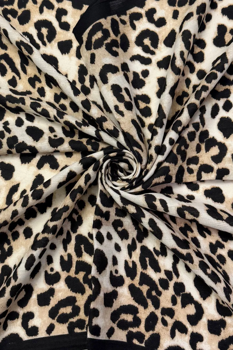 Fashion Scarf World Leopard Print Square Scarf-1