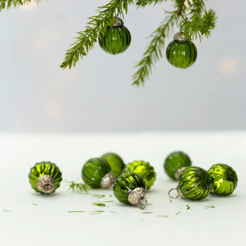 Grand Illusions Mini Green Baubles S-10-1