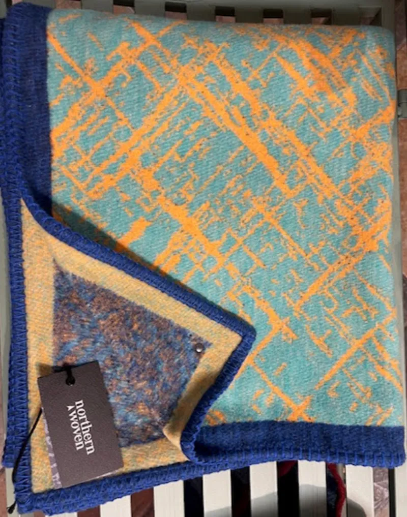 Northern Woven Crosshatch Standard Throw Forest Green