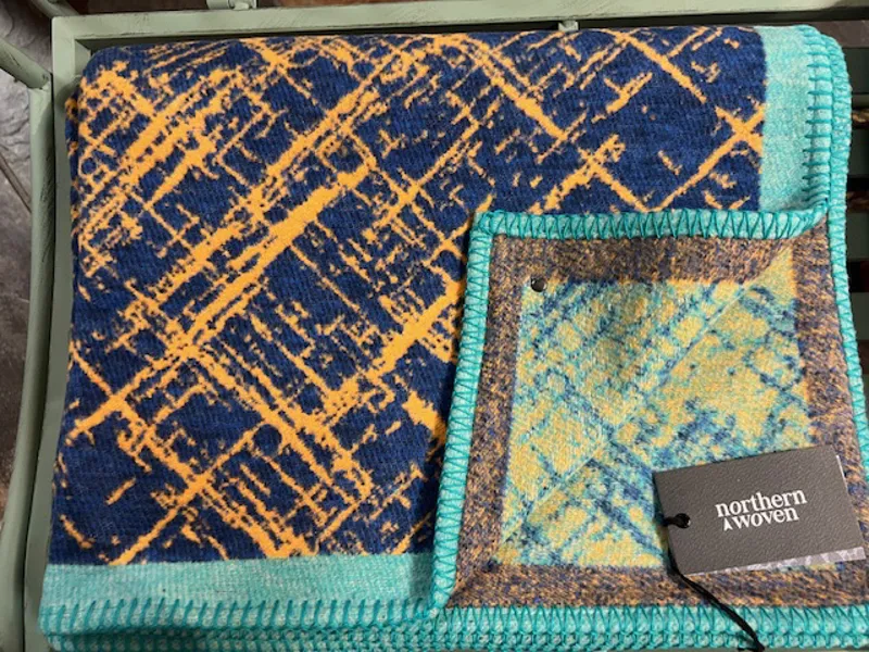 Northern Woven Crosshatch Standard Throw River Bank