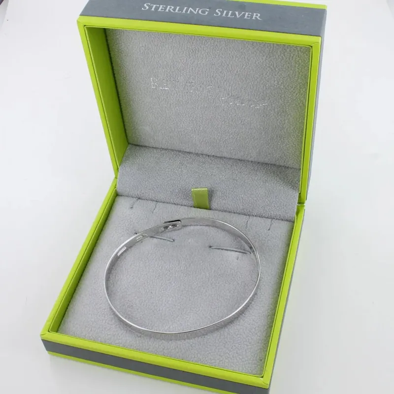 Reeves and Reeves Engraveable Bangle Silver-1
