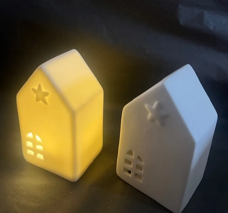 Satchville Gift Company Light Up Ceramic House 10.4CM