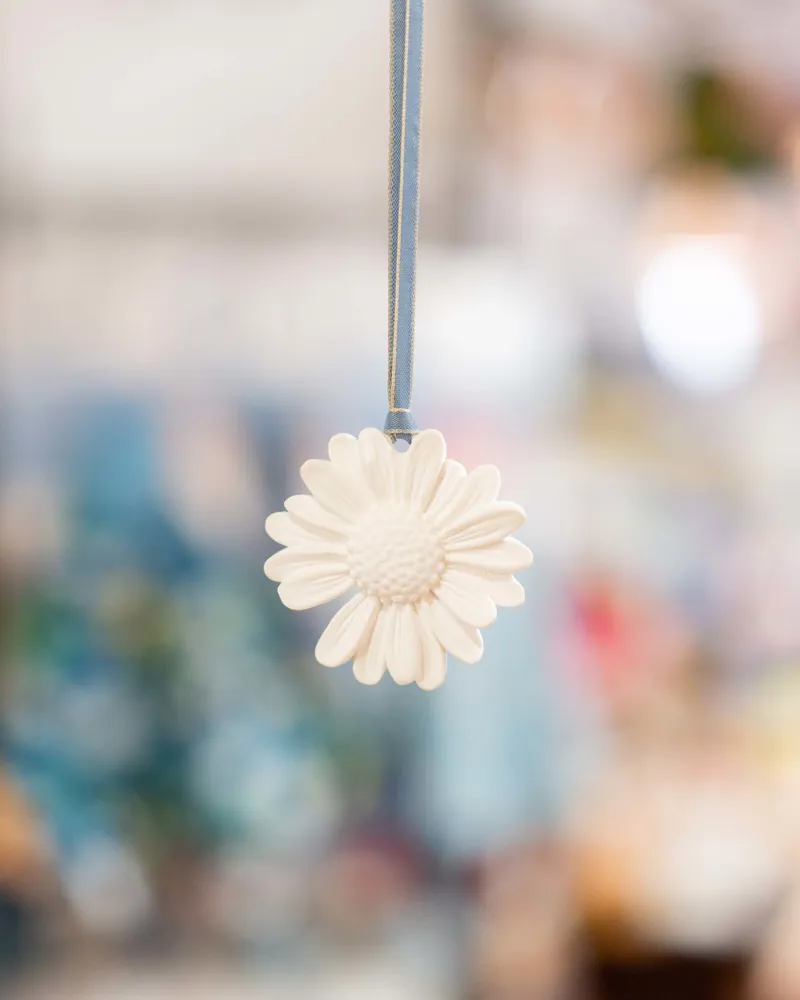 Sting in the Tail English Flora Daisy Diffuser - Soothing-2